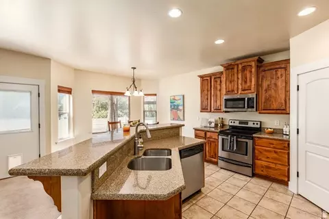 1848 E Rouen Cir, Holladay, UT 84117 photo 8