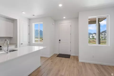 1296 E 1670 N #910, Payson, UT 84651 photo 3