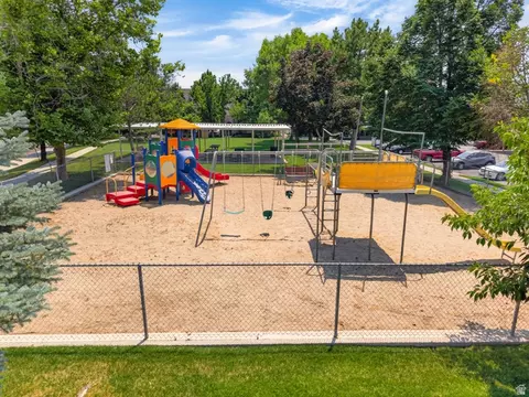 View/Area - 327 W 650 N, Orem, UT 84057 photo 1 of 9