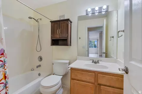 Bath - 327 W 650 N, Orem, UT 84057 photo 1 of 2