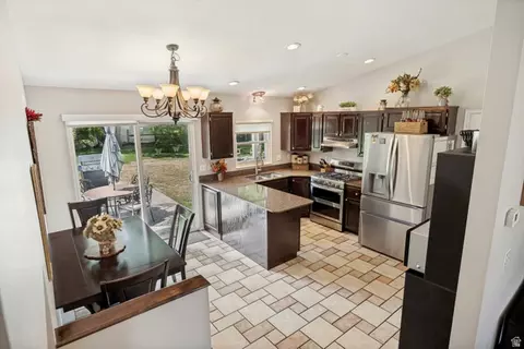 2425 E View Dr, South Weber, UT 84405 photo 5