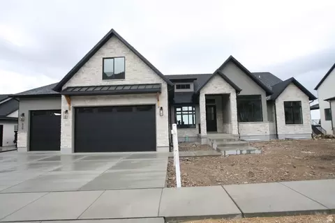 635 E Mountain Rd N, North Ogden, UT 84414 photo 1
