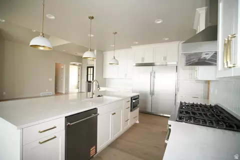 635 E Mountain Rd N, North Ogden, UT 84414 photo 4