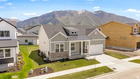 43 S Crimson Way #311, Mapleton, UT 84664 photo 2