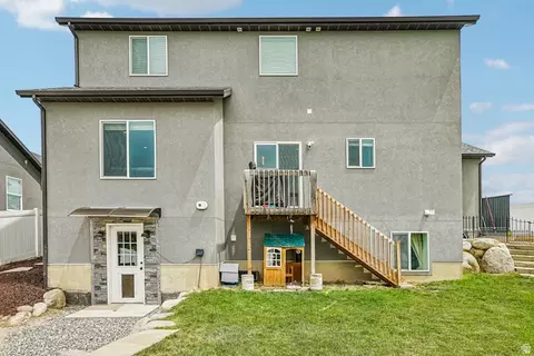 Exterior - 203 N 1900 W, Mapleton, UT 84664 photo 3 of 6