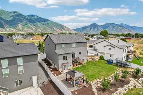View/Area - 203 N 1900 W, Mapleton, UT 84664 photo 2 of 6