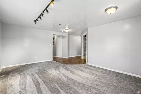 Living - 203 N 1900 W, Mapleton, UT 84664 photo 3 of 4