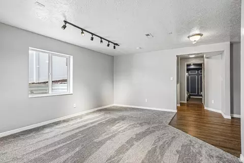 Living - 203 N 1900 W, Mapleton, UT 84664 photo 4 of 4