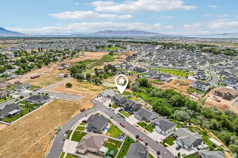 View/Area - 203 N 1900 W, Mapleton, UT 84664 photo 5 of 6