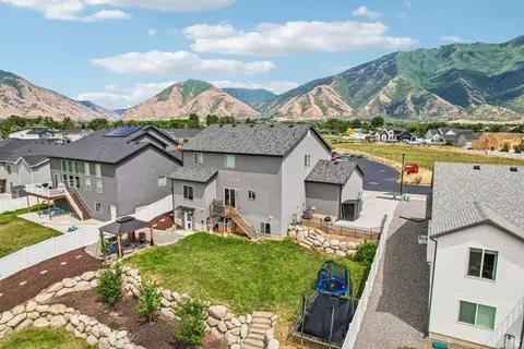 View/Area - 203 N 1900 W, Mapleton, UT 84664 photo 1 of 6