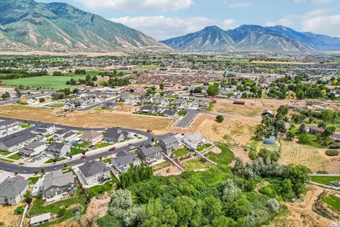 View/Area - 203 N 1900 W, Mapleton, UT 84664 photo 4 of 6