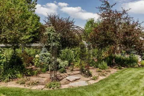 Exterior - 721 S 500 E, Providence, UT 84332 photo 10 of 20