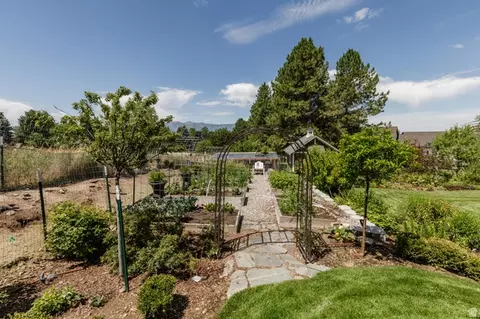 Exterior - 721 S 500 E, Providence, UT 84332 photo 16 of 20