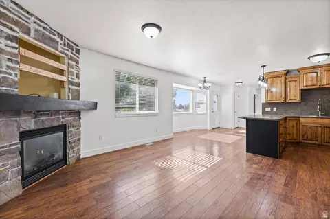 Living - 2212 S 450 W, Perry, UT 84302 photo 3 of 5