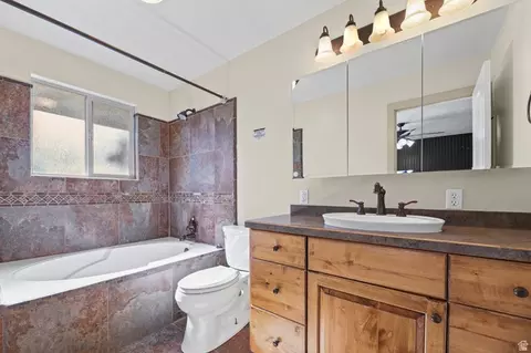 Bath - 2212 S 450 W, Perry, UT 84302 photo 2 of 4