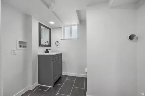 Bath - 9135 S 510 E, Sandy, UT 84070 photo 2 of 5