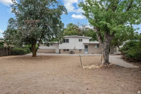 Exterior - 9135 S 510 E, Sandy, UT 84070 photo 4 of 8