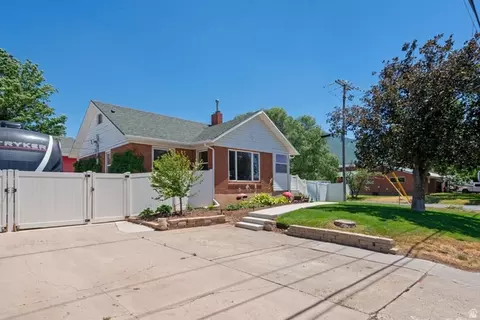 1214 N 300 W, Mapleton, UT 84664 photo 2