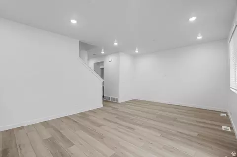 Living - 946 Eden St #1695, Eagle Mountain, UT 84005 photo 1 of 2