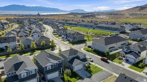 View/Area - 4765 E Breezy Patch Rd, Eagle Mountain, UT 84005 photo 2 of 8