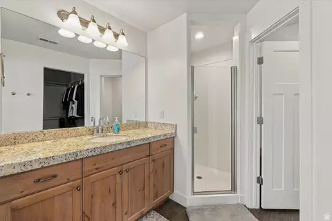 Bath - 4765 E Breezy Patch Rd, Eagle Mountain, UT 84005 photo 2 of 3