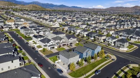 View/Area - 4765 E Breezy Patch Rd, Eagle Mountain, UT 84005 photo 3 of 8