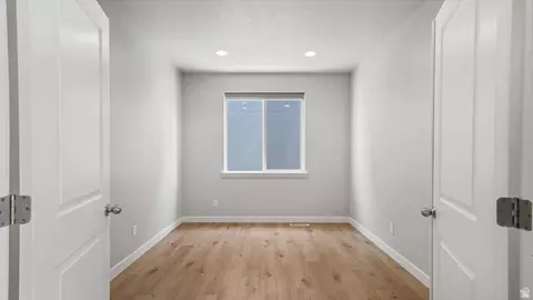 4184 E Sun Crest Dr, Eagle Mountain, UT 84005 photo 4