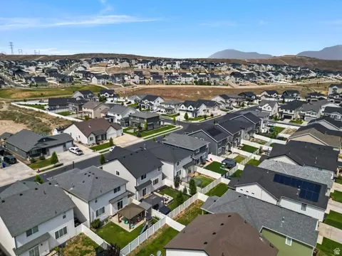 4184 E Sun Crest Dr, Eagle Mountain, UT 84005 photo 34