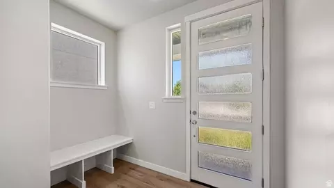 4184 E Sun Crest Dr, Eagle Mountain, UT 84005 photo 2