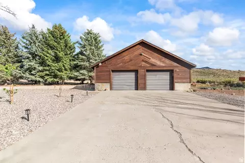 Exterior - 460 E Landslide Rd S, Central Valley, UT 84754 photo 15 of 21