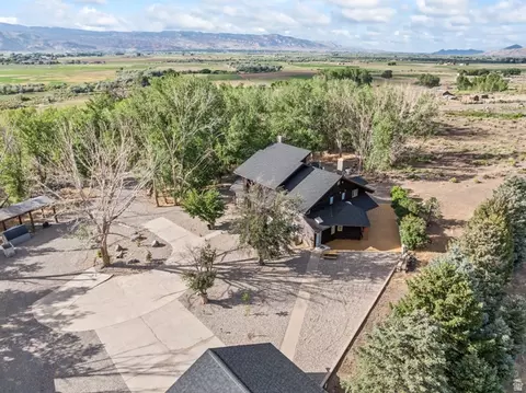 View/Area - 460 E Landslide Rd S, Central Valley, UT 84754 photo 9 of 13