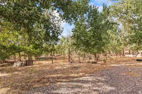 Exterior - 460 E Landslide Rd S, Central Valley, UT 84754 photo 12 of 21