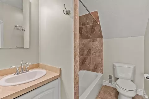 148 S 300 E, Logan, UT 84321 photo 16