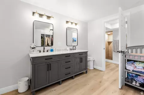 Bath - 9505 S Garnet Dr E, Sandy, UT 84094 photo 3 of 4