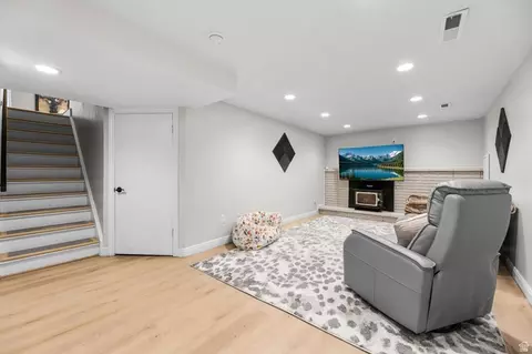 Other - 9505 S Garnet Dr E, Sandy, UT 84094 photo 6 of 9