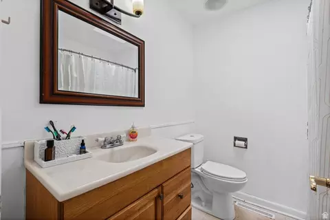 Bath - 225 Tyler Ave, Ogden, UT 84404 photo 1 of 2