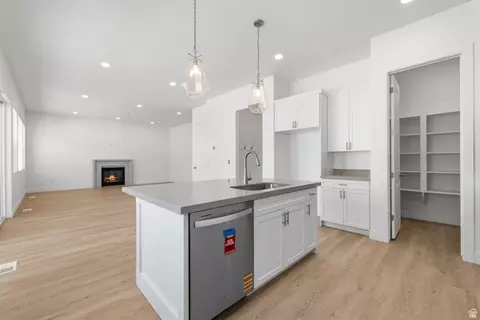 58 S Crimson Way #306, Mapleton, UT 84664 photo 12