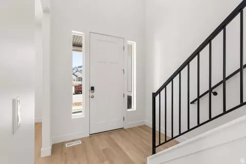 58 S Crimson Way #306, Mapleton, UT 84664 photo 4