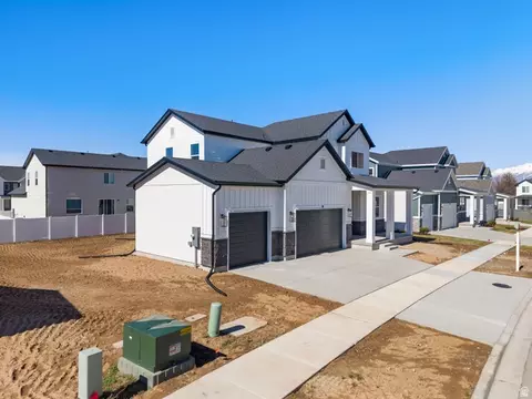 58 S Crimson Way #306, Mapleton, UT 84664 photo 2