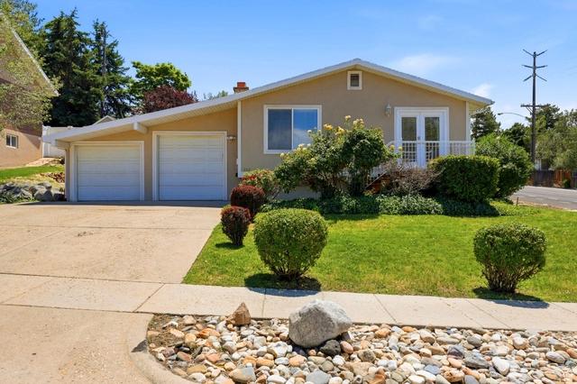 2312 E Cinnabar Ln, Salt Lake City, UT 84121