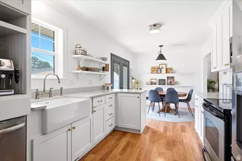 Kitchen - 126 E 200 N, Bountiful, UT 84010 photo 2 of 3