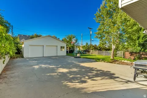 360 E Center St, Centerville, UT 84014 photo 6