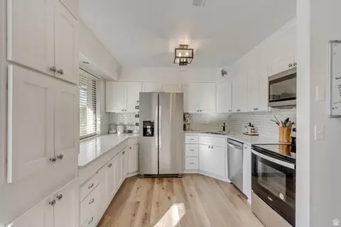 360 E Center St, Centerville, UT 84014 photo 24