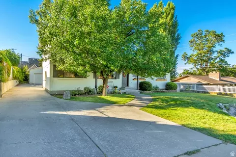 360 E Center St, Centerville, UT 84014 photo 2