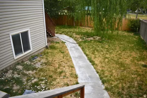 Exterior - 3327 E Windhover Rd, Eagle Mountain, UT 84005 photo 7 of 7