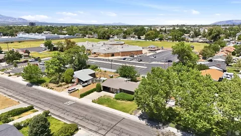 View/Area - 851 E Galena Dr, Sandy, UT 84094 photo 5 of 9