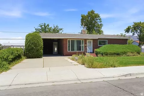 Exterior - 851 E Galena Dr, Sandy, UT 84094 photo 2 of 6