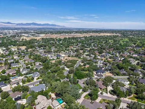 1894 E Bear Creek Dr, Draper, UT 84020 photo 22