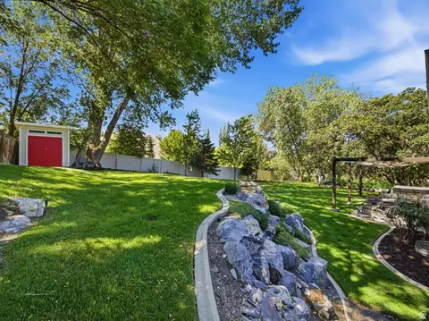 1894 E Bear Creek Dr, Draper, UT 84020 photo 16