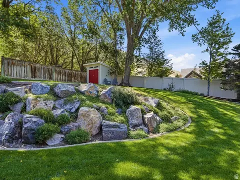 1894 E Bear Creek Dr, Draper, UT 84020 photo 17
